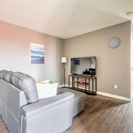 ハミルトンNewly Renovated 2Br Unit In Glenview Westアパートメント エクステリア 写真